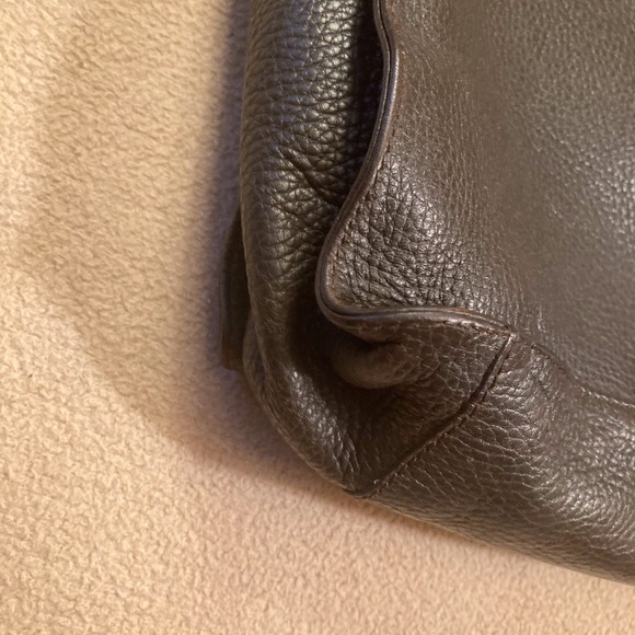 J. Crew Italian soft pebbled  chocolate leather tote bag with strap and pocket - Picture 7 of 16